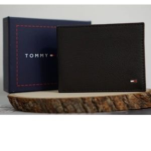 Tommy Hilfiger men's wallet